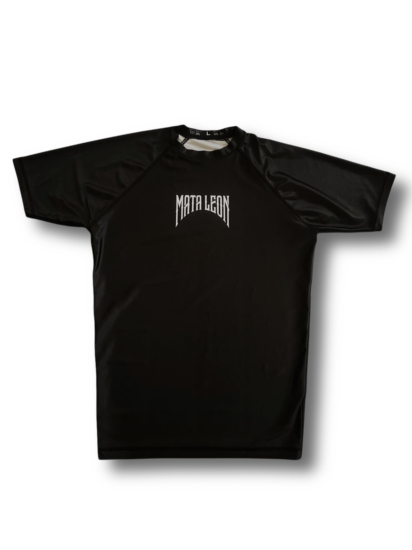 MADE TO FIGHT RASHGUARD